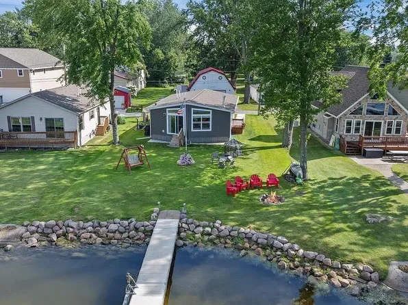 W4488 West Crystal DRIVE, Cecil, WI 54111