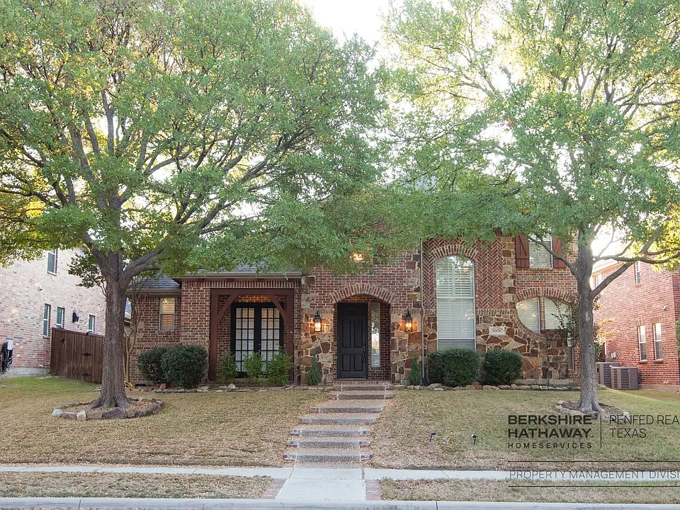 6976 Valley Brook Dr