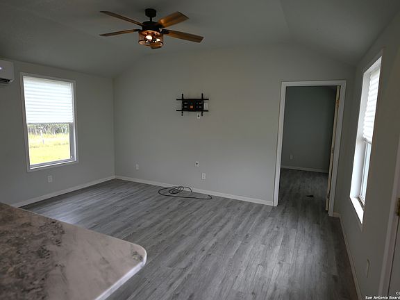 5th image of 6633 County Road 401