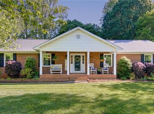 2325 Bluegrass Ln, Winston Salem, NC 27107