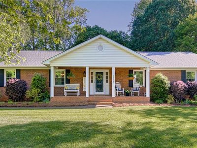 2325 Bluegrass Ln, Winston Salem, NC, 27107