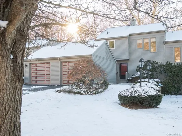 30 Ledgewood Drive #30, Brookfield, CT 06804