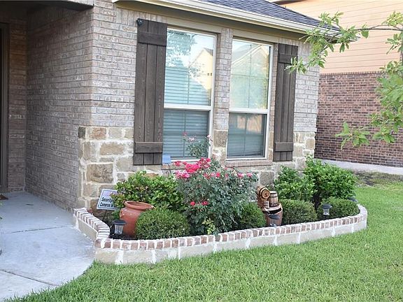 3rd image of 620 Purtis Creek Ln