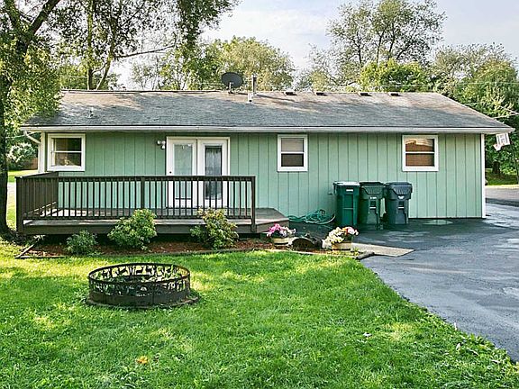 4th image of 10438 W Illinois Ave