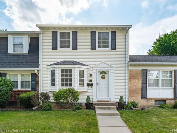 20161 Silver Spring Dr, Northville, MI 48167