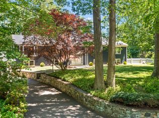 53 Pinnacle Rock Rd, Stamford, CT 06903