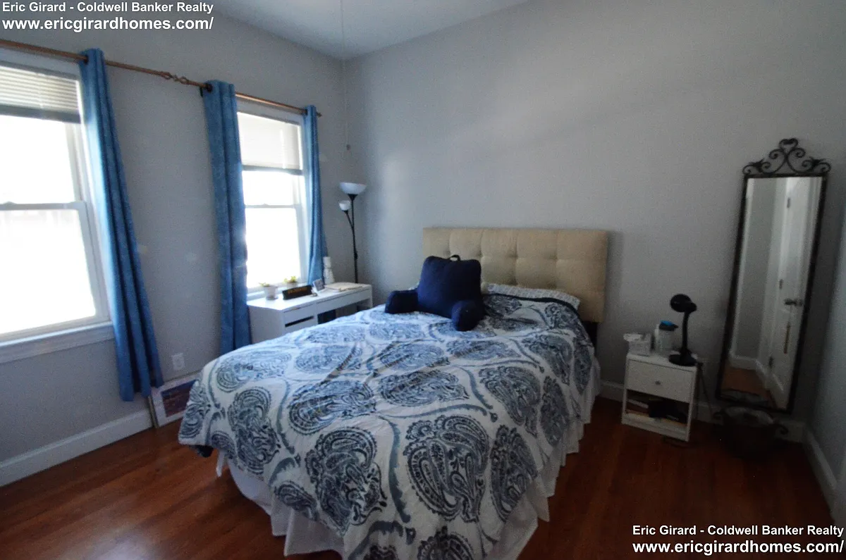 Building Photo - 194 Marion St #1