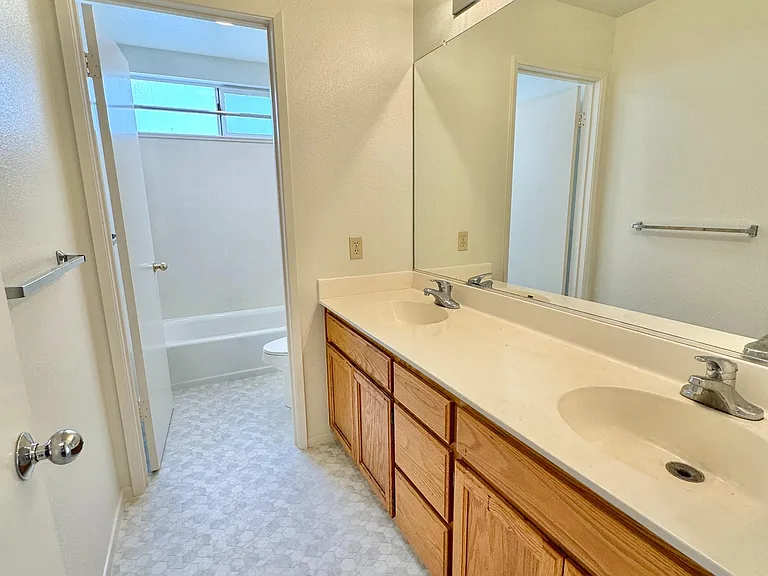 318 Cerro Dr — Photo 28