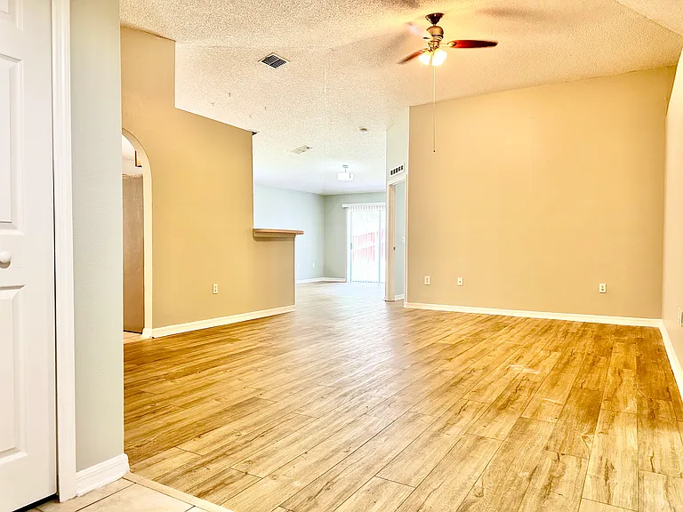 14237 Econ Woods Ln — Photo 2