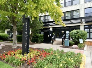 1111 W 14th Pl #216, Chicago, IL 60608