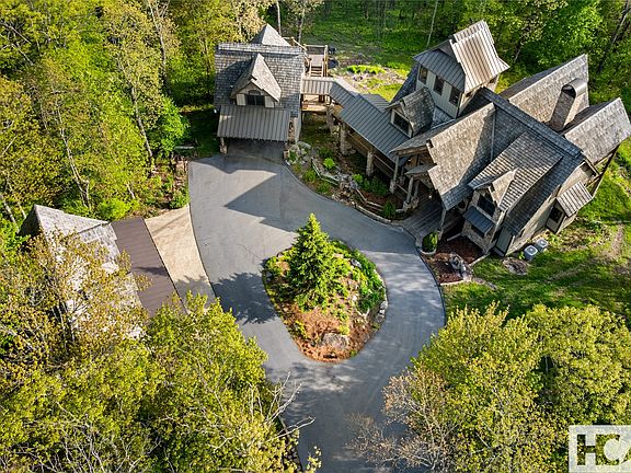 3rd image of 465 Falcon Ridge Road