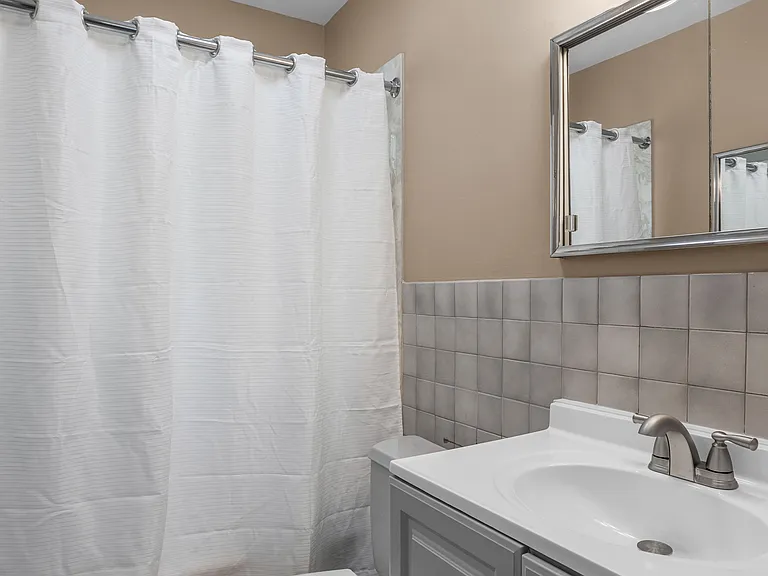10335 Saint Henry Ln — Photo 10