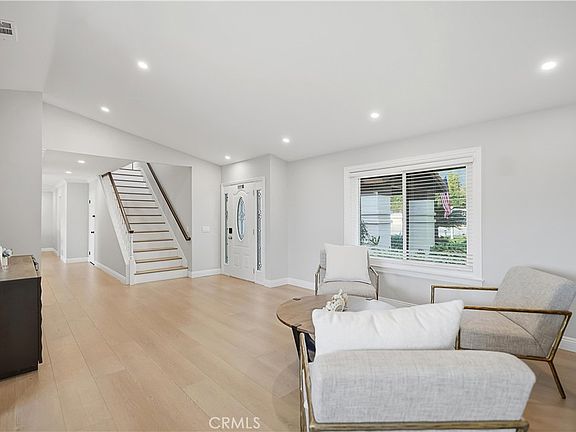 2nd image of 8093 Banyan St