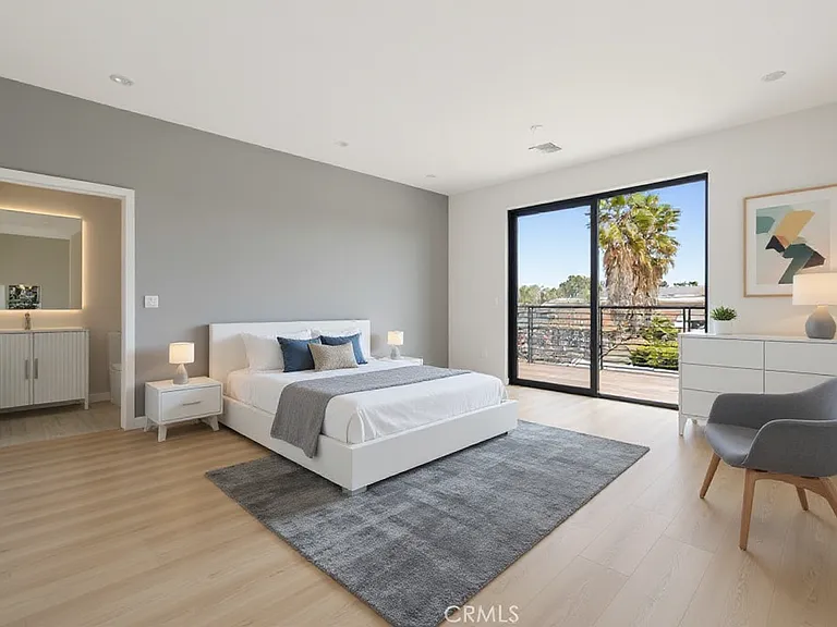 6830 Lubao Ave — Photo 17