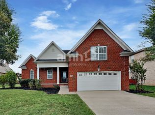 177 Stanley Dr, Gallatin, TN 37066