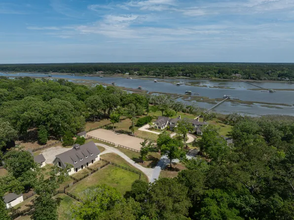 4855 Retriever Rd, Johns Island, SC 29487