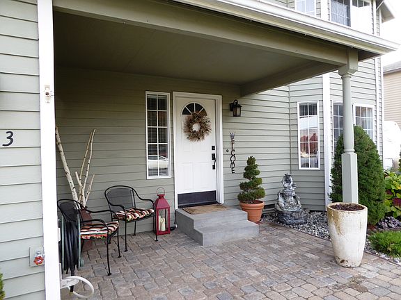 2nd image of 1923 Leavenworth Pl