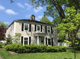 2338 Abington Rd, Columbus, OH 43221