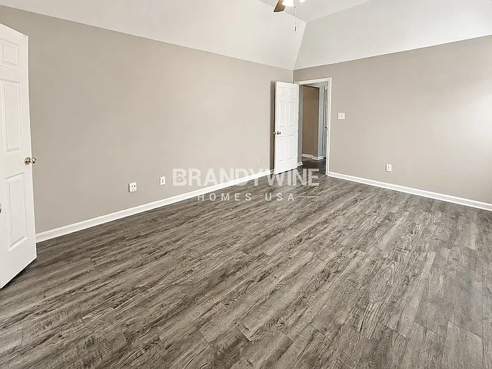 5597 Blackburg Dr — Photo 9