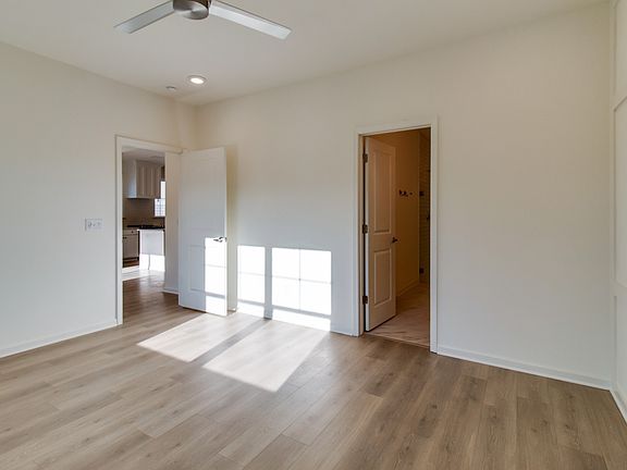 5th image of 512 Byres Ct Lot 27A