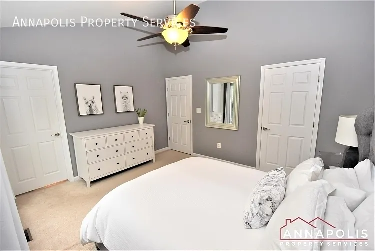 37 Harbour Heights Dr — Photo 10