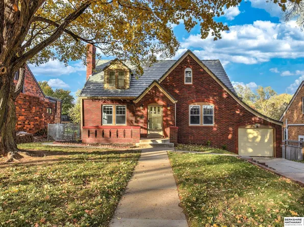 5132 Blondo St, Omaha, NE 68104