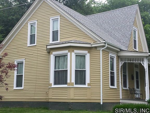 2nd image of 219 S Saint Clair St