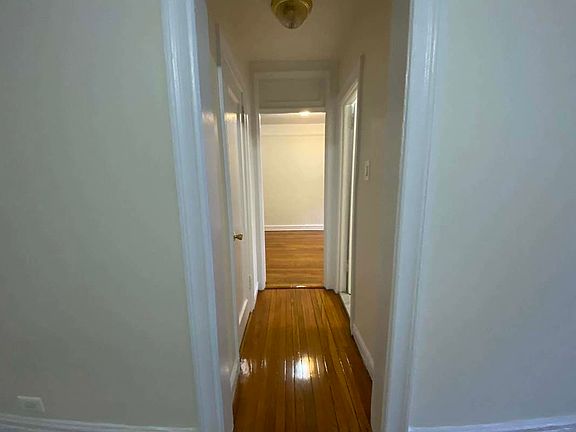 3rd image of 83-40 Talbot St #C13