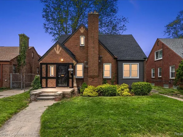 15875 Gilchrist St, Detroit, MI 48227