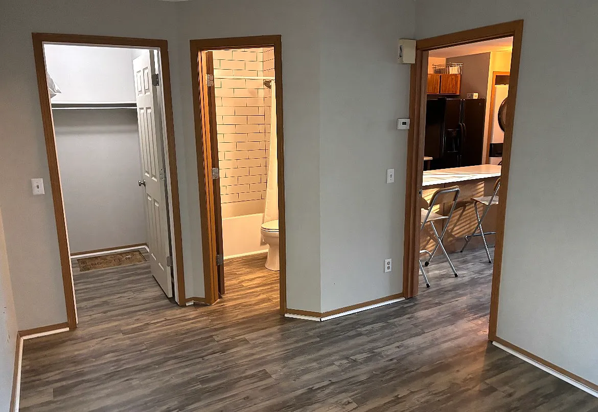 5250 S Huron Way — Photo 4