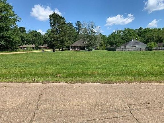 4th image of 106 Tina Dr