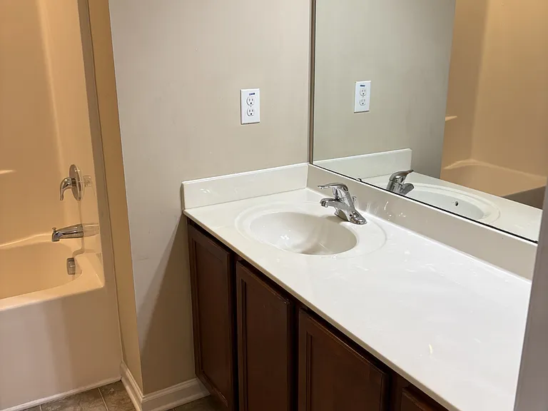 3605 Landshire View Ln — Photo 12