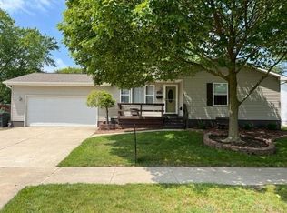 1216 Wisconsin Ave, Marysville, MI