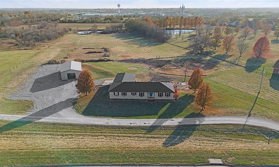 19985 W 199th St, Spring Hill, KS 66083 | Zillow