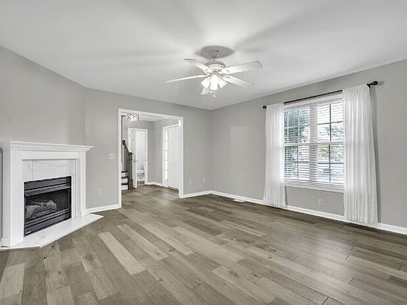 3rd image of 302 Kaplan Ct