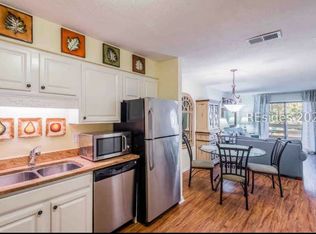 45 Folly Field Rd APT 13E, Hilton Head Island, SC 29928