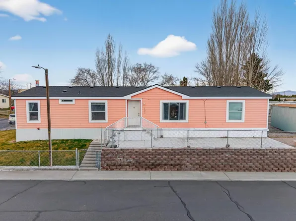 131 Windhaven Ln, Richland, WA 99352