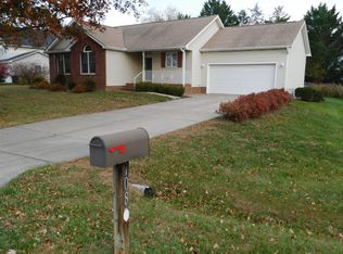 108 Senseny Glen Dr, Winchester, VA 22602