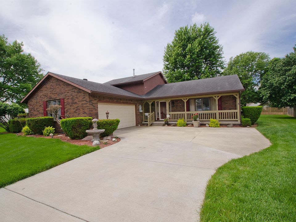 1st image of 40 Newsom Ln