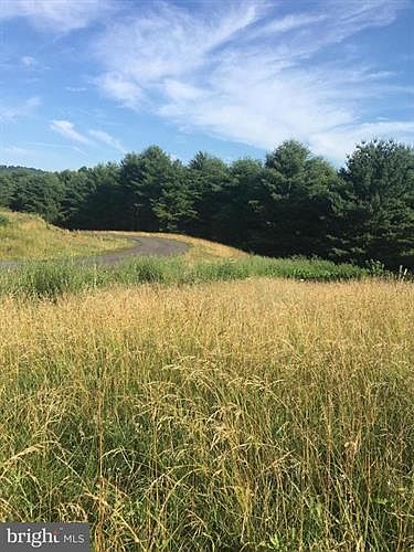 2nd image of Evergreen Ct