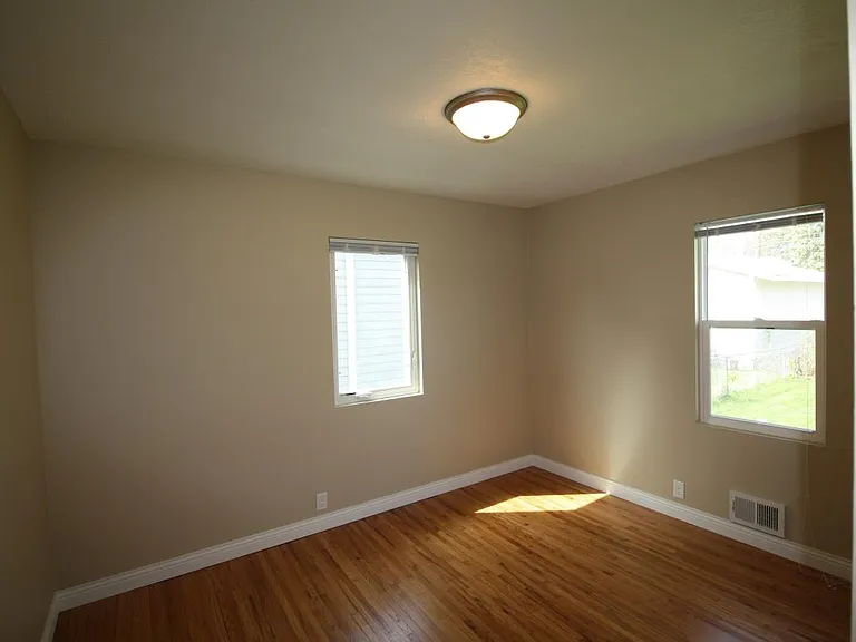 3844 Van Buren St NE — Photo 9