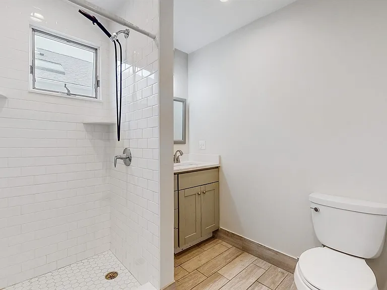 20 Harrington St #2 — Photo 34