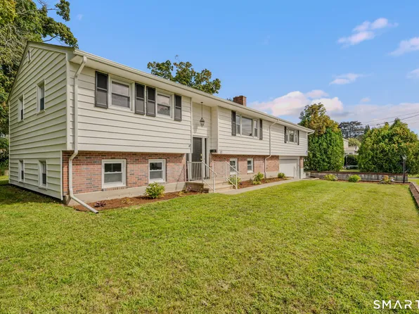 17 Elrin Place, New London, CT 06320