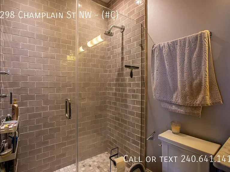 2298 Champlain St NW #C — Photo 34