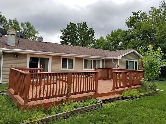 2nd image of 1090 Hillcrest Blvd