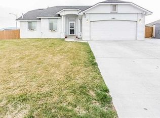5901 Kilawea Dr, West Richland, WA 99353