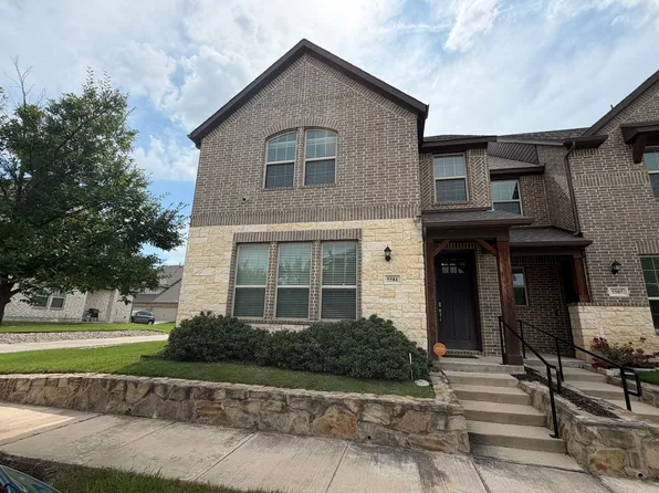 5581 Crosby Dr, North Richland Hills, TX 76180