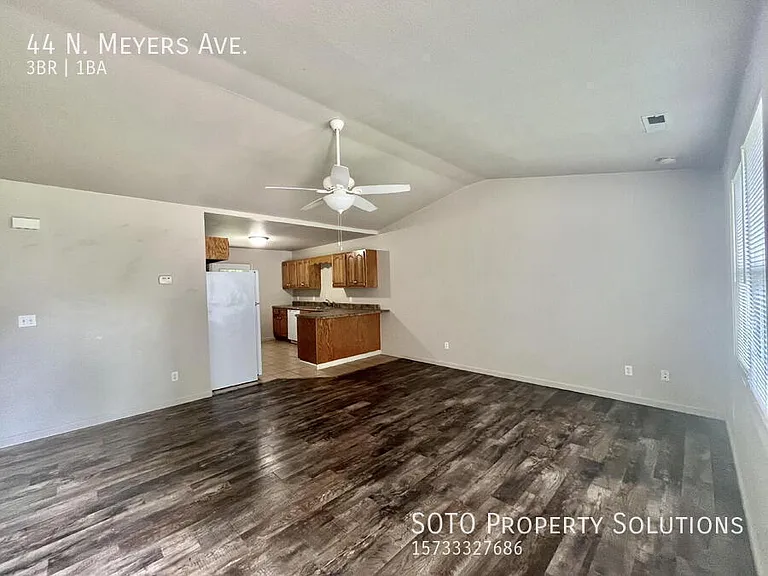 44 N Meyers Ave — Photo 4