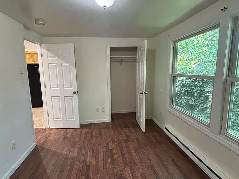 141 Huguenot Dr — Photo 6