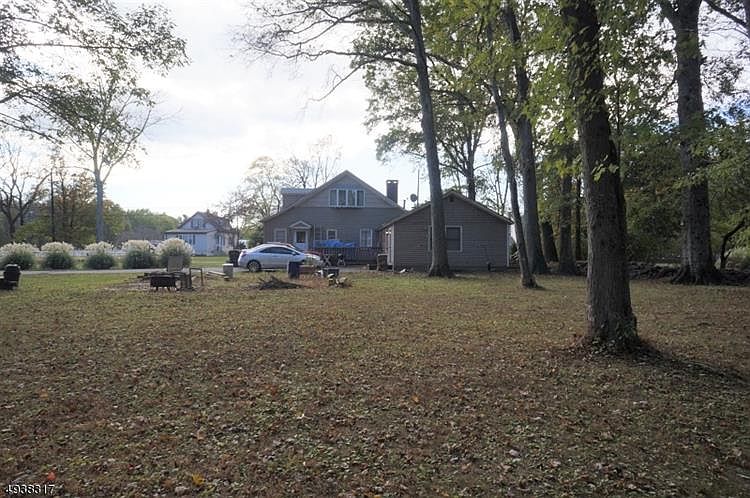 2nd image of 800 County Road 579
